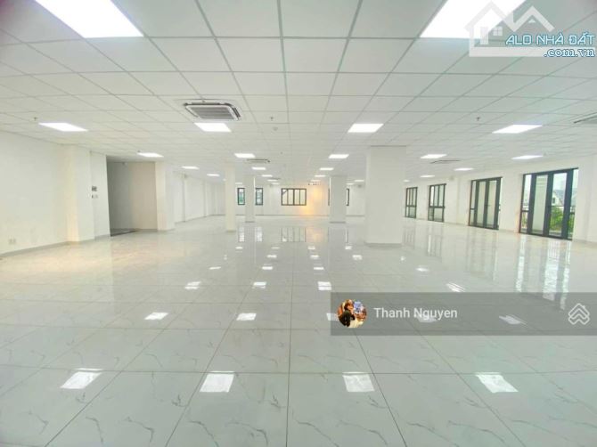 MT Trương Định - Võ Thị Sáu Q.3 - 12x15m CN: 180m2 - KC: 5 tầng - HĐ: 235 triệu - 50 tỷ