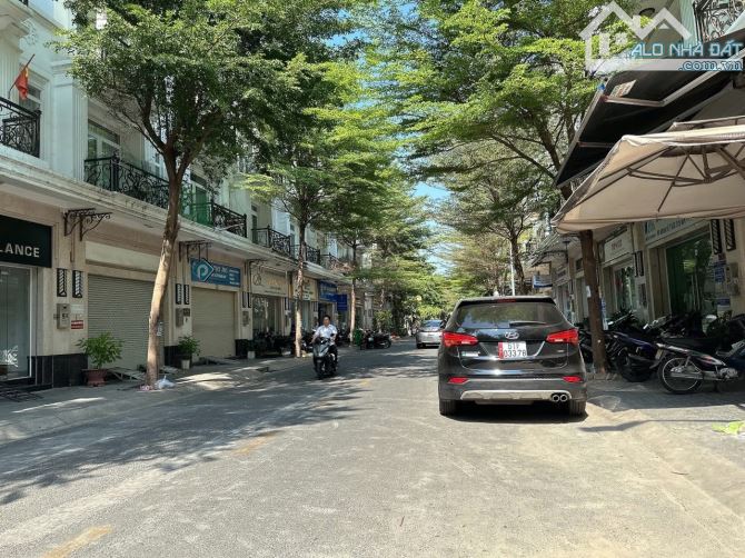 Bán nhà NGỘP MTKD 100m2(5x20) Cityland Trần Thị Nghĩ 5 lầu tặng DT 75 triệu chỉ 16.XX tỷ.