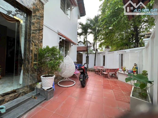 Bán Gấp  1528m2 Đất  Mặt Tiền Tân  Xuân Hóc Môn  Ful TC  Tặng Biệt Thự Chỉ 58 Tỷ TL - 1