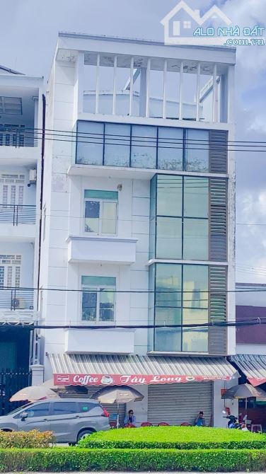 Cho thuê nhà 630 m2 có thang máy mặt tiền Mậu Thân - 1