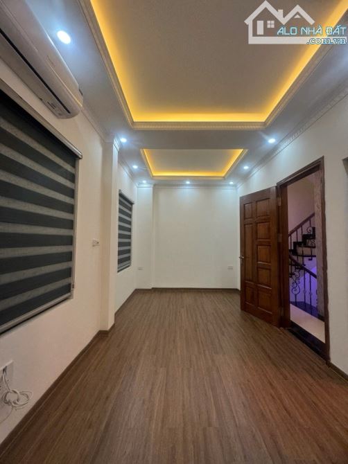 NHÀ NGỌC LÂM 35M3, 5 TẦNG THANG MÁY, VIEW HỒ TAI TRÂU  - THANG MÁY - FULL NỘI THẤT CAO CẤP - 1