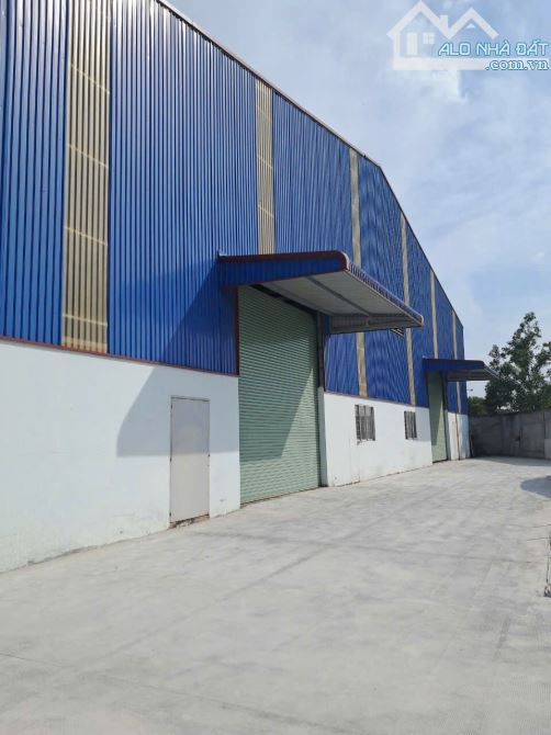 Bán Hơn 9000m2 Xương .Tân Uyên. Đường Cont, Giấy Tờ Dầy Đủ. Đang Cho Thuê  350tr/tháng - 1