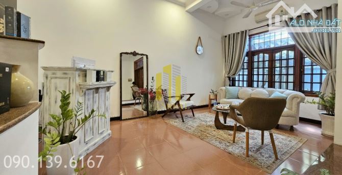 Villa Mặt Tiền Nguyễn Ư Dĩ Sân Vườn Giá 49 triệu - 1