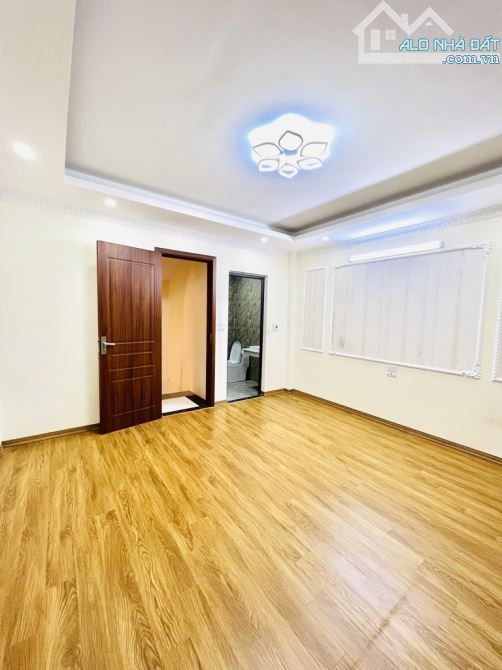 Bán nhà riêng phố Thanh Đàm, 30M2, hàng hiếm khu vực hoàng mai giá 4,x