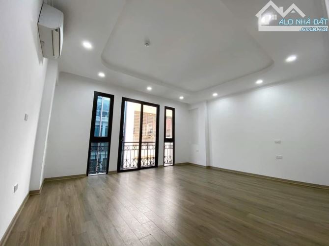 Bán tòa nhà văn phòng phân lô ô tô tránh Nguyễn Khang 89m2*8T MT 6m 28 tỷ kinh doanh văn p - 1