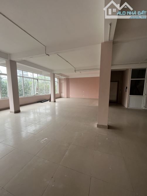 Cho thuê văn phòng Giá Rẻ, 200m2/tầng, sàn thông tại Phùng Hưng, gần Viện Bỏng - 1