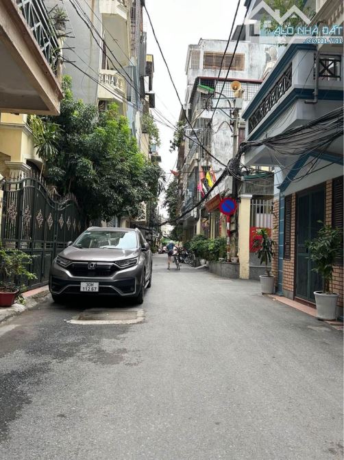 Bán nhà Lê Trọng Tấn phân lô cán bộ Quân Đội 44m2 x 5 tầng ngõ thông 30m ra tới mặt phố. - 1