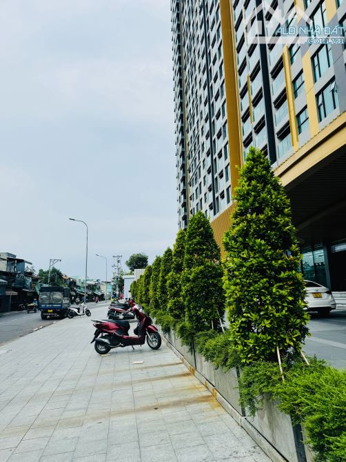 HÀNG XÓM ANH SOL XỊN XÒ 🏠🏨 BÁN NHÀ Q4 KÈO THƠM KHU DÂN CƯ  HIỆN HỮU KHÔNG LO GIẢI TỎA GI - 2