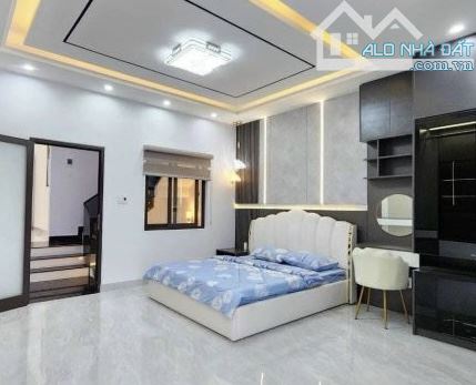 Cần bán gấp nhà Huỳnh Văn Bánh, p11, Phú Nhuận. Dt 45m2.Giá 3,1 tỷ - 2