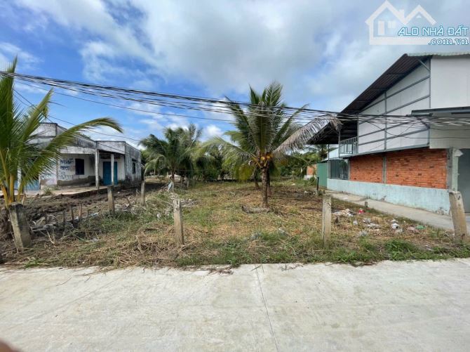 CẦN BÁN 250M2 ĐẤT THỔ CƯ - GIÁ RẺ - SỔ HỒNG RIÊNG - KẾT NỐI TP HCM CHỈ 30 PHÚT - 2