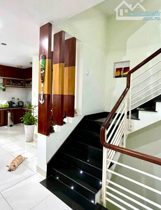 Cần tiền bán rẻ căn nhà đẹp 120m2, 4 tầng, mặt tiền đường gần Mai Chí Thọ, P. An Phú, Q. 2 - 2