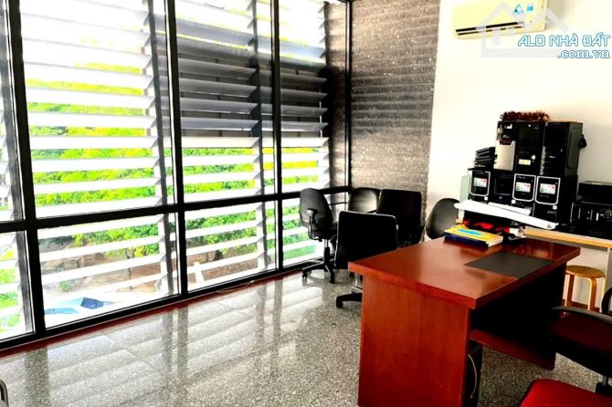 Bán nhà nội khu Nguyễn Thượng Hiền, P.6, Bình Thạnh, 8m x 23m, 3 tầng - Giá 24.5 tỷ TL - 2