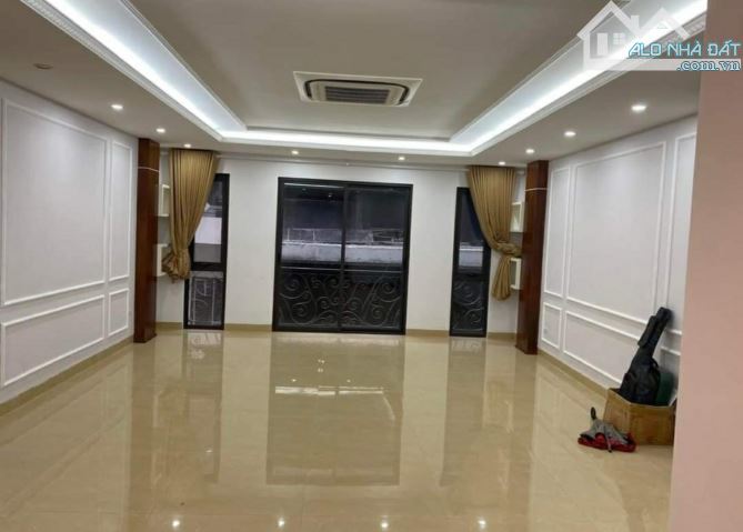 NHÀ ĐẸP THANG MÁY CẦN BÁN GẤP NGÕ 35 CÁT LINH DT68m2, ÔTÔ KINH DOANH - 2