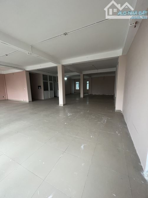 Cho thuê văn phòng Giá Rẻ, 200m2/tầng, sàn thông tại Phùng Hưng, gần Viện Bỏng - 2