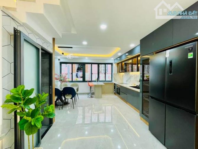 NHÀ PHÚ NHUẬN DT HƠN 50M2, GIÁ MỀM CHỈ 3TỶ8 - 3