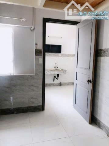 Duplex full nội thất  có cửa sổ đường số 6, Bình Thuận - gần cầu Tân Thuận, ĐH UFM - 3