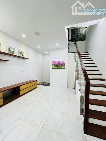 Bán nhà đẹp 750 Kim Giang, 30m2, 5 tầng, 30m ra phố, 5.95 tỷ - 3