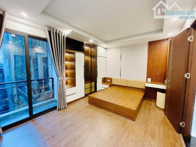 Bán nhà  Trung Văn Nam Từ Liêm - Nhà 5 tầng mới xây - Ngõ 3 bác - Full Nội Thất - Khoá vân - 3
