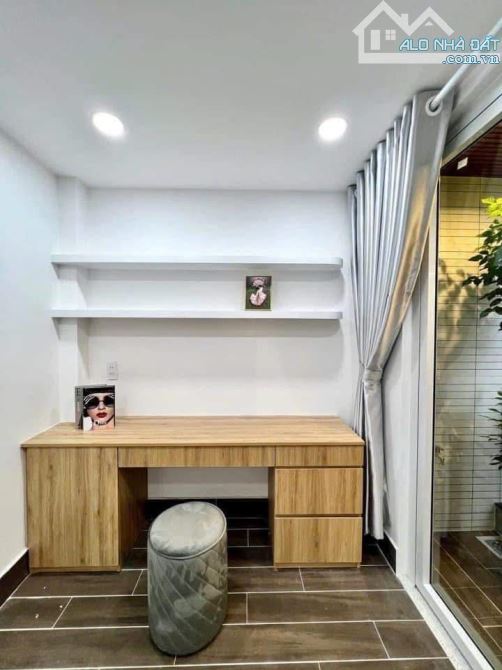 NHÀ BÌNH THẠNH, DT HƠN 50M2, SỔ HỒNG RIÊNG GIÁ RẺ CHỈ 4TỶ2 MÀ THÔI - 4