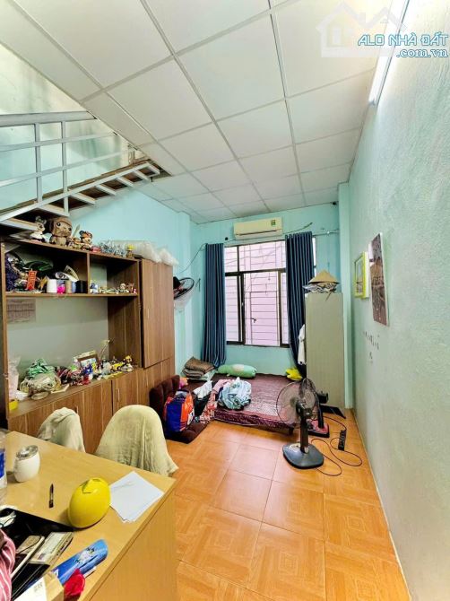 Bán nhà Giáp Nhị - Hoàng Mai – 35m, 3 tầng, ngõ thông – gần ô tô – sổ nở hậu, chỉ 4 tỷ. - 4