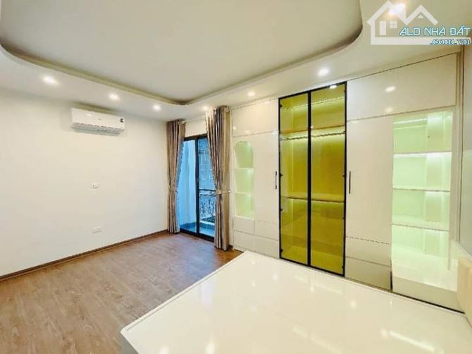 Bán nhà  Trung Văn Nam Từ Liêm - Nhà 5 tầng mới xây - Ngõ 3 bác - Full Nội Thất - Khoá vân - 4