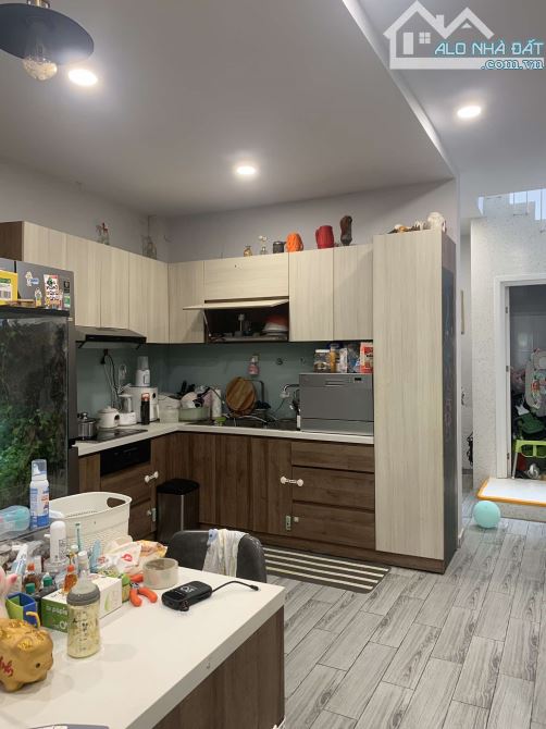 Nhà Hẻm 1806 Huỳnh Tấn Phát  - 86,4m2 - Nhà nở hậu , sân vườn cây xanh - Giá nhỉnh 5🧄3 - 5