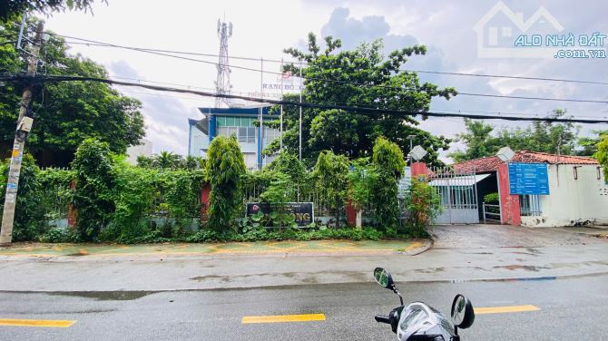 Bán nhà biệt thự làng Đại Học Thủ Đức đường Einstein P. Bình Thọ (1.613m2) 150 tỷ ~ 93tr - 7