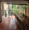 Biệt thự Quận Cầu Giấy - Khu phân lô, vỉa hè rộng 270m2 x 4 tầng giá 65 tỷ.