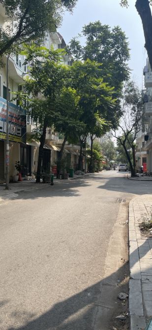 BÁN NHÀ NHÀ LIỀN KỀ KĐT ĐÔ NGHĨA HÀ ĐÔNG, LÔ GÓC, 3 THOÁNG, DT:100M2, GIÁ:19,3 TỶ