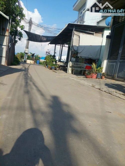 HÀNG NGỘT BÁN GẤP 125M2- GIÁ 1 tỷ 500 TRIỆU - GẦN CHỢ MỸ HẠNH NAM