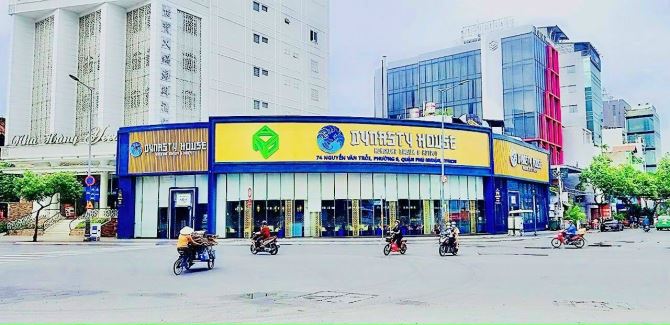 Bán nhà góc 2 MT An Dương Vương, Quận 6. DT:30mx25m (672m2) - giá: 110 tỷ TL