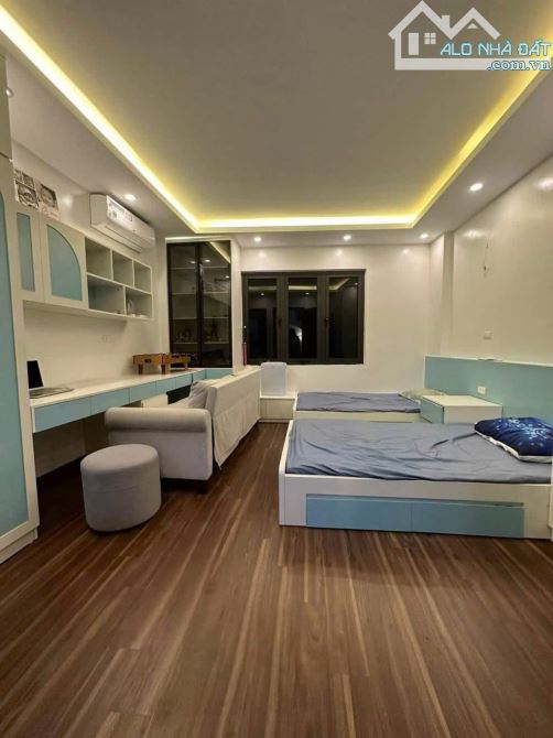 CHỈ 80 TỶ - 150M2 TỪ HOA - MẶT TIỀN 10M - LÔ GÓC - KINH DOANH - VỈA HÈ - THANG MÁY -ĐẦU TƯ