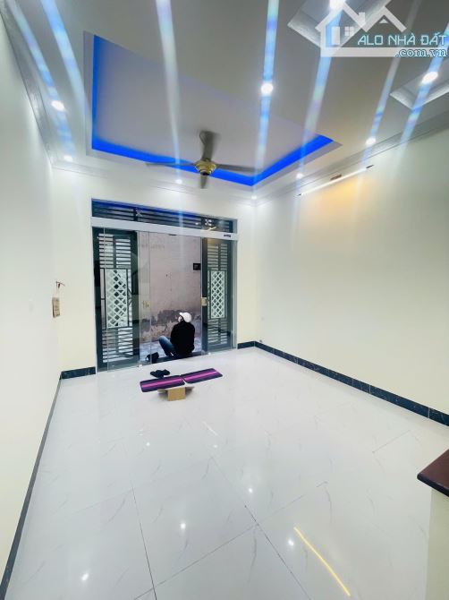 BÁN NHÀ Ở- KD RÒNG TIỀN TT NHỔN VÂN CANH OTO ĐỖ CỬA