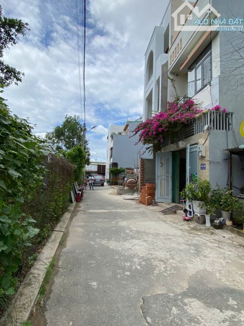 Đất Khu Phân Lo Ngã tư cầu vượt Bình phước, QL13, 53M2, Xe hơi ngủ nhà, hơn 3 tỷ