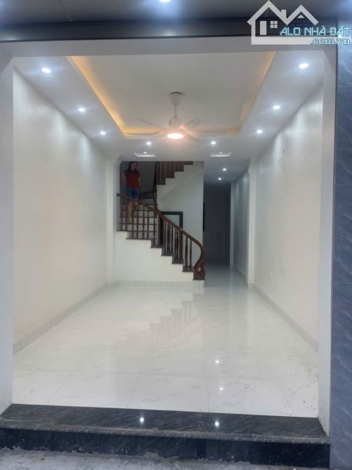 CĂN LUXURY HỮU HƯNG 60M2X5T, THANG MÁY, VỊ TRÍ SÁT MẶT ĐƯỜNG Ô TÔ QUA, GIÁ TỐT 6.8 TỶ TL - 1