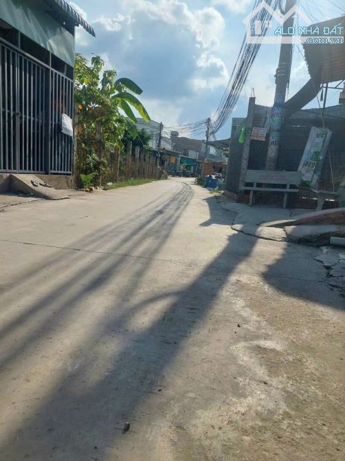 HÀNG NGỘT BÁN GẤP 125M2- GIÁ 1 tỷ 500 TRIỆU - GẦN CHỢ MỸ HẠNH NAM - 1