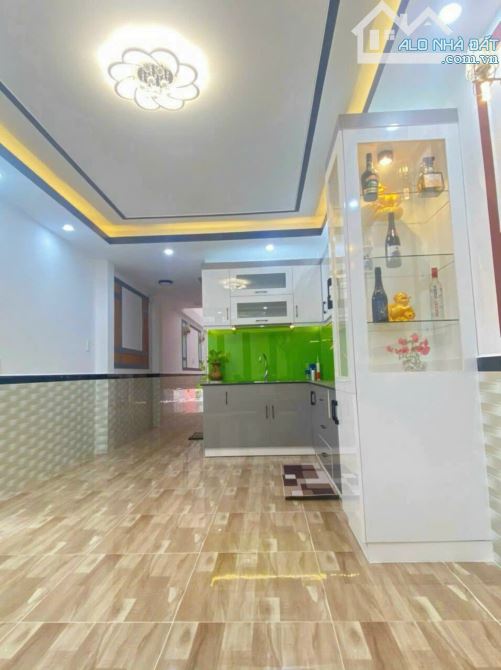 Nhà mới đẹp , hẻm xe hơi, đường Trường Chinh phường 14 quận Tân Bình 4.5x17m trệt, 3 lầu - 1