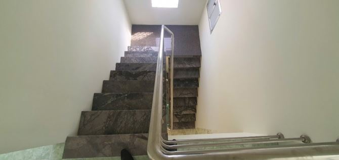 tài sản bán gấp nhà mt số 218 Nguyễn Đình Chính DT 4x13,2 CN 55m2 3 tầng giá 9,2 tỷ - 13