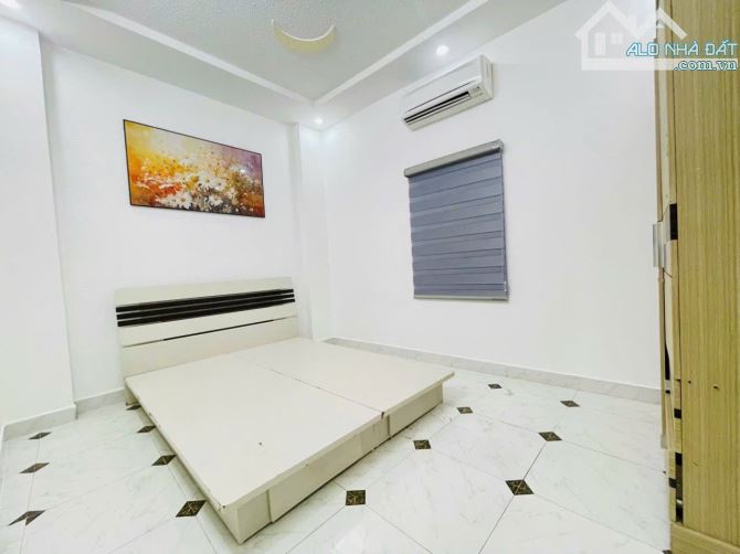 Bán nhà đẹp 3.5 tầng ở Văn Cao - giá chỉ 2.89 tỷ - ngõ rộng - 2