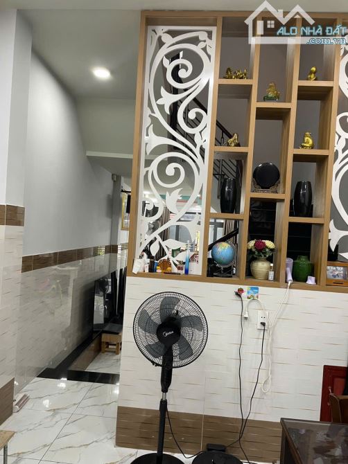 Nhà 3 tầng bán.Mặt tiền đường Dương Khuê.DT gần 60 m2.Giá nhỉnh 7 tỏi.Q Tân Phú - 2