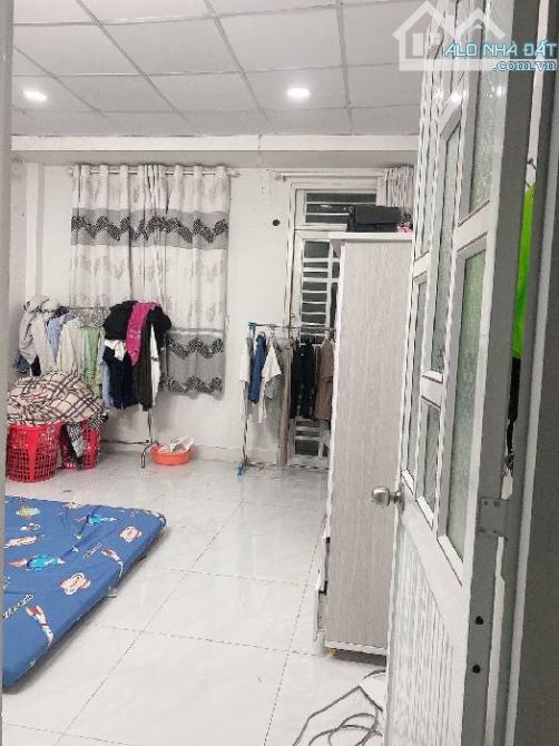 Nhà mới 3 tầng, dtsd 90m2 - 3 phòng ngủ, Phường Tân Hưng, Quận 7. - 2