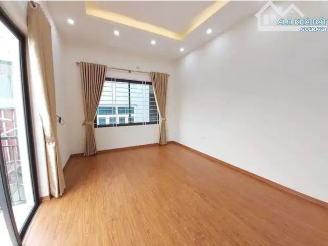 Bán nhà phố Nhuệ Giang, Hà Đông diện tích 42m2, 5 tầng LÔ GÓC, Ô TÔ - 2