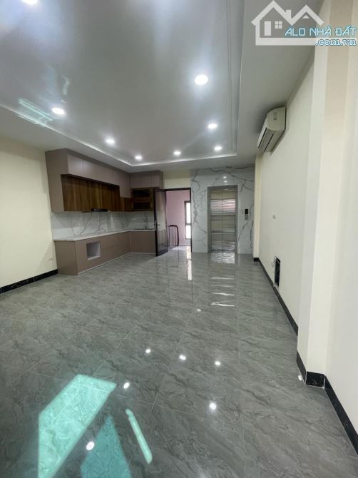 Bán Toà Văn Phòng Phố Nguyễn Thị Định 65M 6 Tầng Thang Máy Vị Trí Đẹp Kinh Doanh Tốt - 2