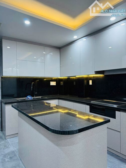 Bán nhà đẹp 4 tầng khu Lâm Tường - ô tô để trong nhà - nội thất xịn xò - 3