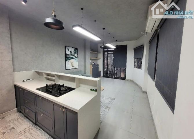 NHÀ ĐẸP 2 TẦNG Đ. LÊ TRỌNG TẤN - HẺM XE HƠI - 35M2 -TẶNG NỘI THẤT -HOÀN CÔNG ĐỦ. CHỈ 3 XÍU - 3