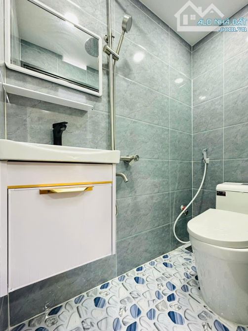 Nhà mới đẹp 5 tầng thang máy, full nội thất đường 8m Âu Cơ phường 10 Tân Bình giá 10.8 tỷ - 3