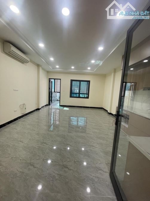 Bán Toà Văn Phòng Phố Nguyễn Thị Định 65M 6 Tầng Thang Máy Vị Trí Đẹp Kinh Doanh Tốt - 3