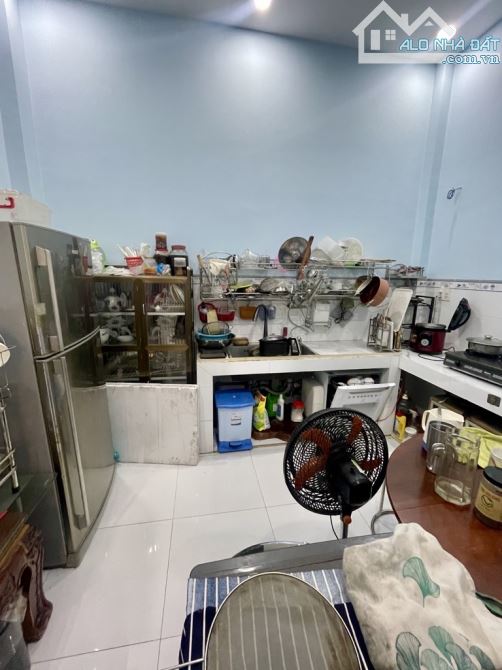 BÌNH TÂN MÃ LÒ -HƯƠNG LỘ 2-3 TẦNG ĐẸP LUNG LINH - 48M2 - HẺM Ô TÔ 4M THOÁNG - CHỈ 3 XTY.TL - 4