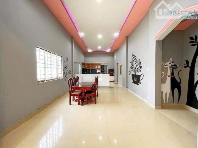 Gấp! Nhà Mới Diện Tích 310m2 Ngay Trung Tâm Thị Xã Trảng Bàng Gía 620 Triệu SHR.Bao Phí - 4