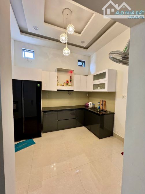 NHÀ 2 TẦNG PHẠM THỊ LIÊN, PHƯỜNG KIM LONG ĐƯỜNG OTO 7M 🏘️ - DT: 70m2 ngang 5m - 5